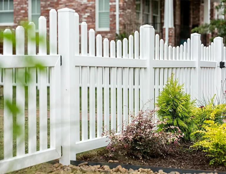 imgi 2 scalloped picket fence gJ5bKXeLiUG9goWv